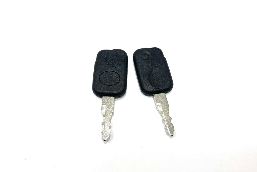 12V Lexus set of Keys